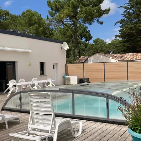 De 3 Avec Piscine Privee Jardin Clos Et Wifi A Jean De Monts A 1 Km De La * Saint-Jean-de-Monts