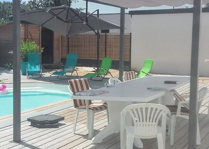 Charmante Avec Piscine Privee A Βίλα