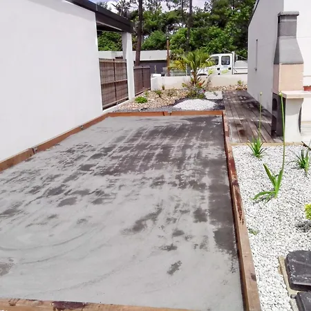 别墅 Charmante Avec Piscine Privee A