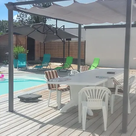 Charmante Avec Piscine Privee A 别墅