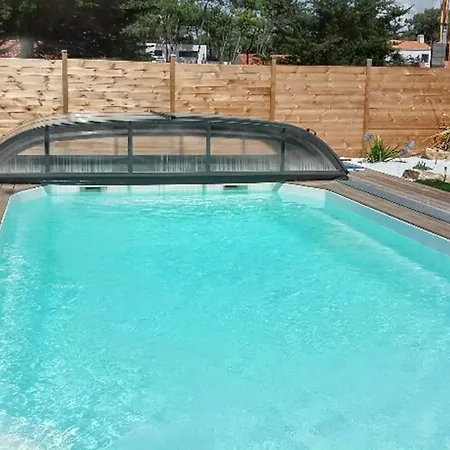 De 3 Avec Piscine Privee Jardin Clos Et Wifi A Jean De Monts A 1 Km De La Villa Saint-Jean-de-Monts