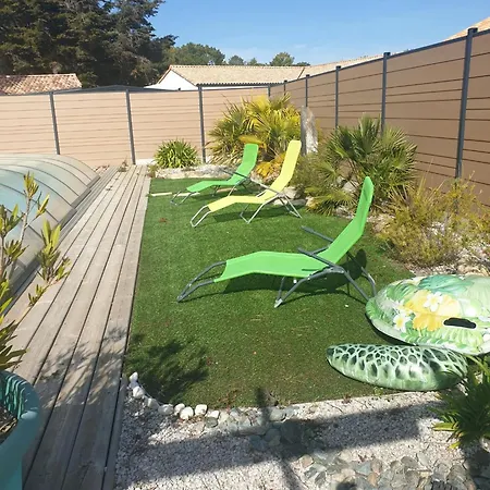 Charmante Avec Piscine Privee A 빌라