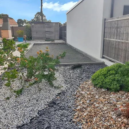 Charmante Avec Piscine Privee A 别墅